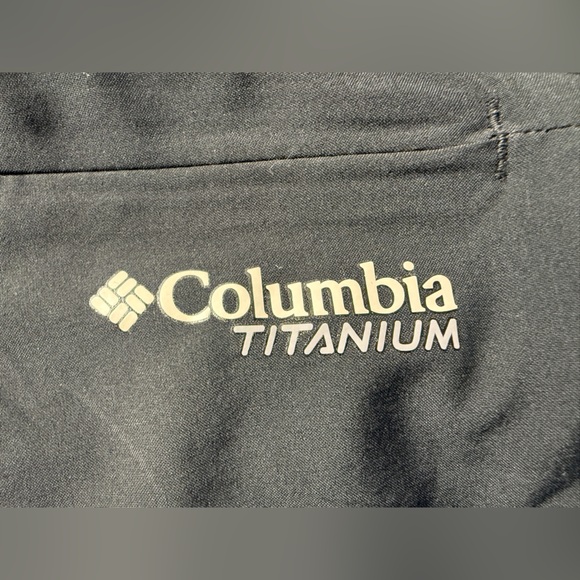 Columbia Women's Black Titanium Omni-Shield Outdoor Pants Zip Pockets Size 2/34 - Picture 14 of 16